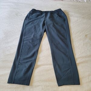THE NORTH FACE Capri Cropped Pants Teal Green Sz Medium Outdoor Hiking Athletic